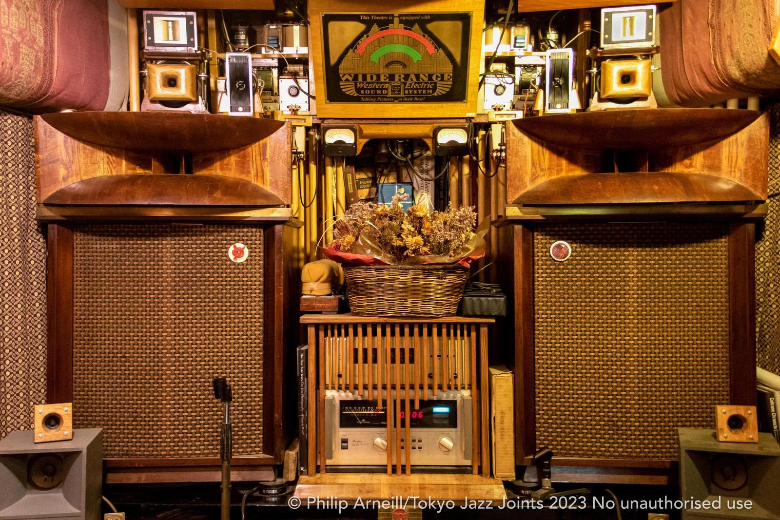 喧騒の中に世界一のジャズが流れる街TOKYO | TOKYO UPDATES